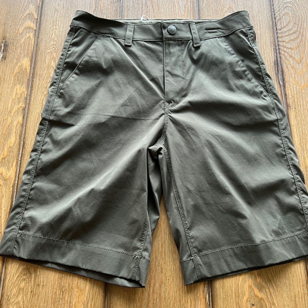 NWT Boys The North Face Water Shorts